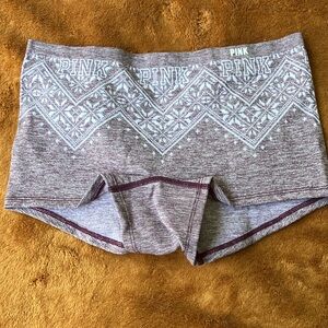 Victoria’s Secret PINK fair isle print boyshort size M purple heather BNWOT
